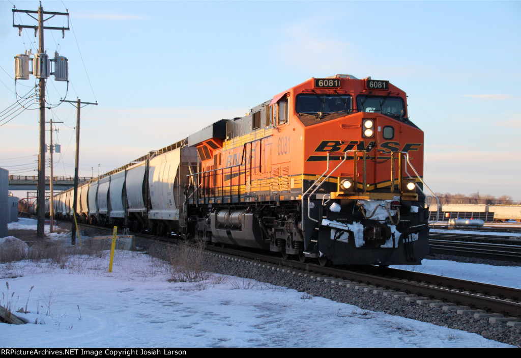 BNSF 6081 East